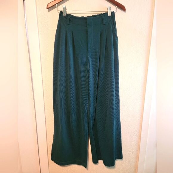 HALARA Pants - Halara High Waisted Waffle Work Side Pocket Pull On Wide Keg Pant Green Small